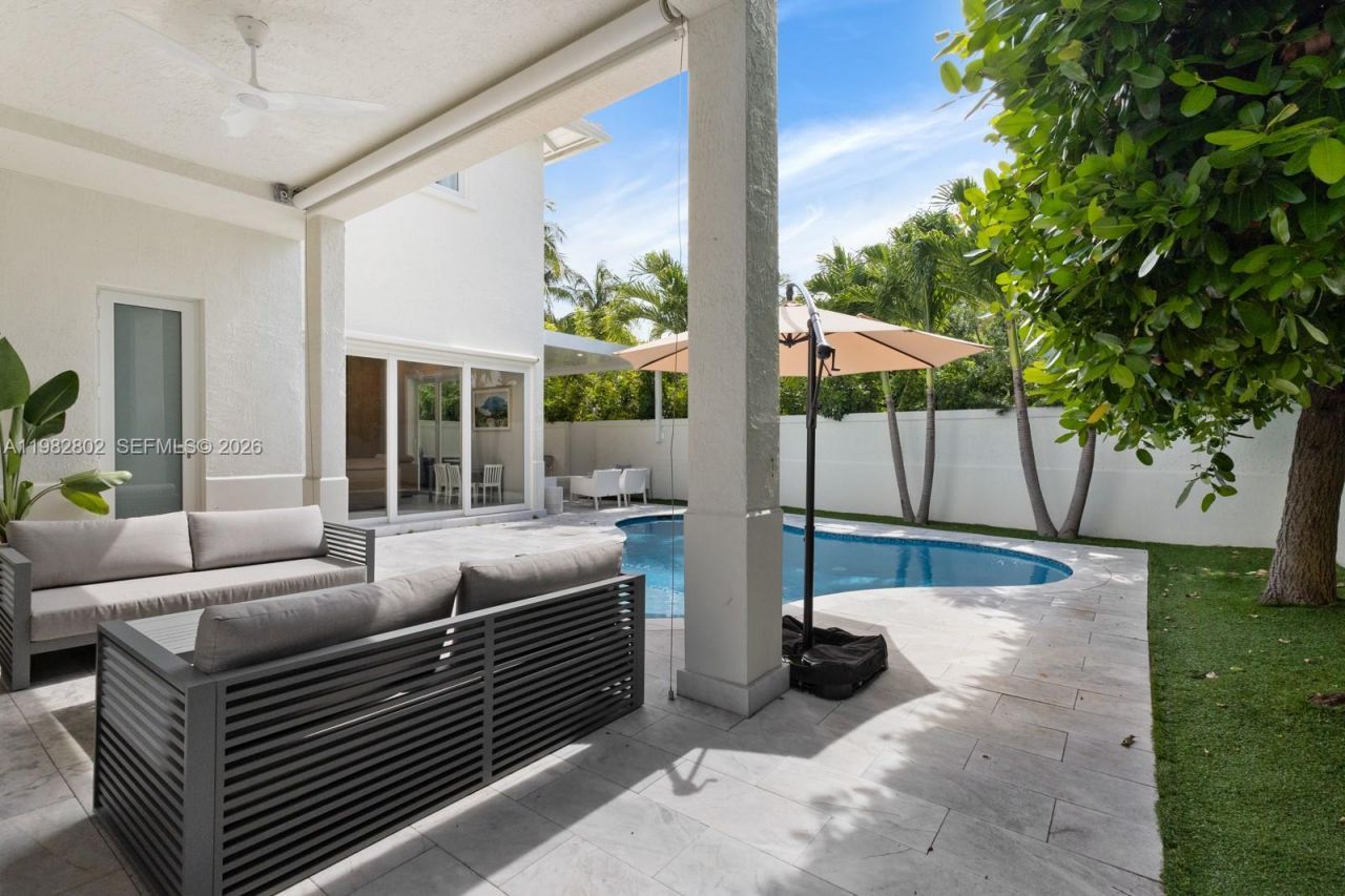 5 Coconut Lane , Key Biscayne, FL 33149 Photo