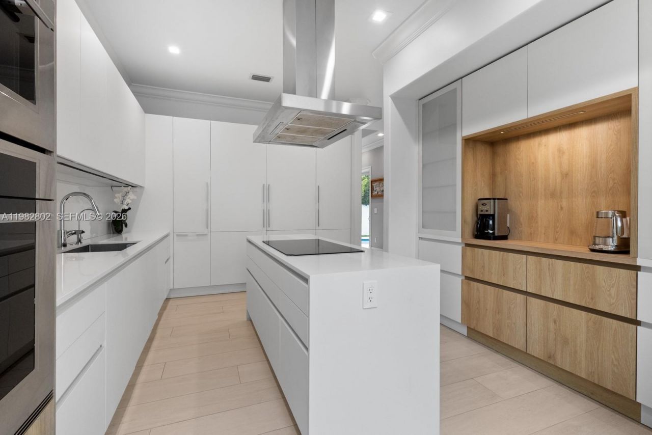 5 Coconut Lane , Key Biscayne, FL 33149 Photo