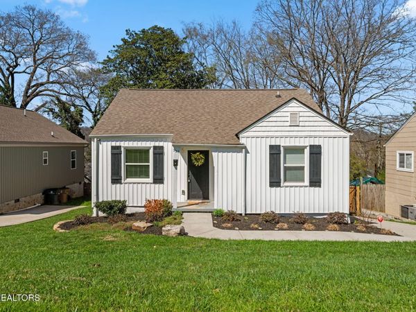 935 E Churchwell Ave, Knoxville, TN 37917