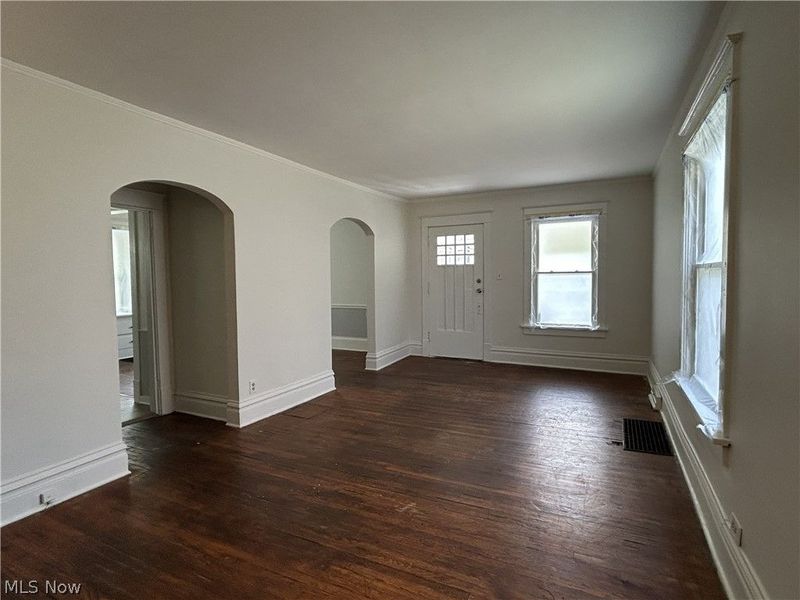 495 Delmar Avenue, Akron, OH 44310 Photo 3