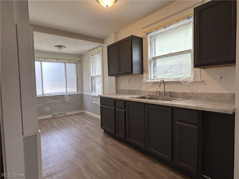 495 Delmar Avenue, Akron, OH 44310 Photo 4