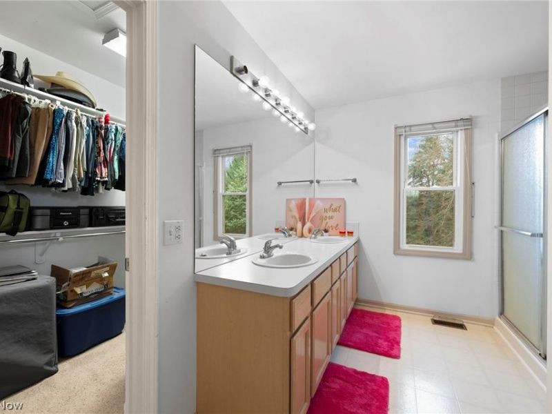 9864 Burton Drive, Twinsburg, OH 44087 Photo 19