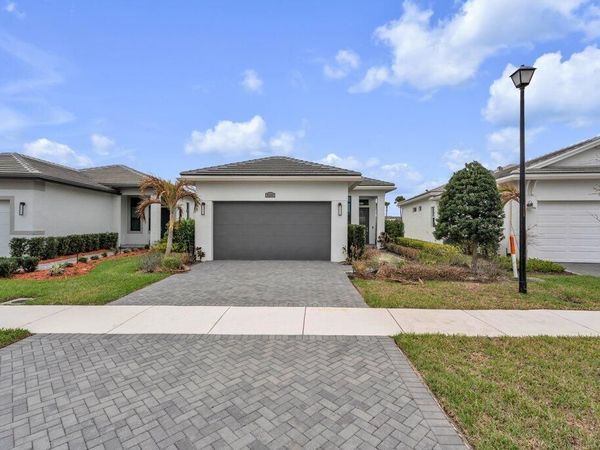 9399 SW Pepoli Way, Port St. Lucie, FL 34987