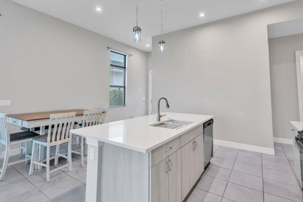 9399 SW Pepoli Way, Port Saint Lucie, FL 34987 Photo