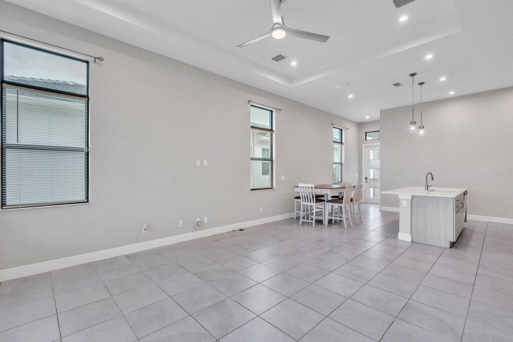 9399 SW Pepoli Way, Port Saint Lucie, FL 34987 Photo