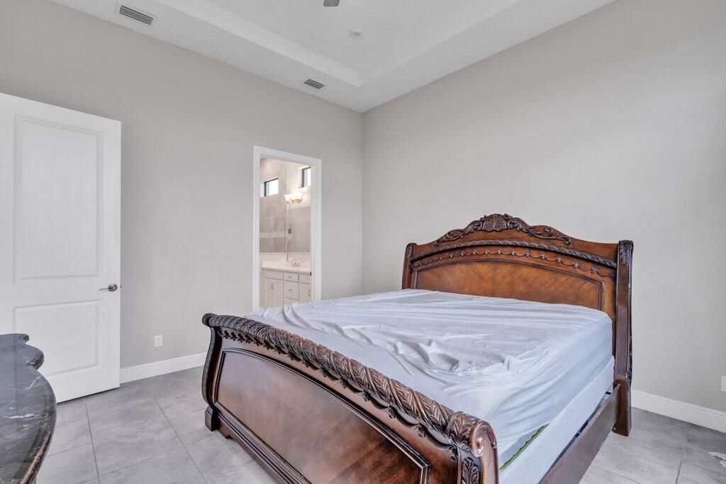 9399 SW Pepoli Way, Port Saint Lucie, FL 34987 Photo