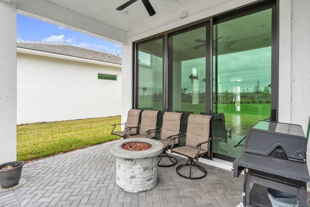 9399 SW Pepoli Way, Port Saint Lucie, FL 34987 Photo