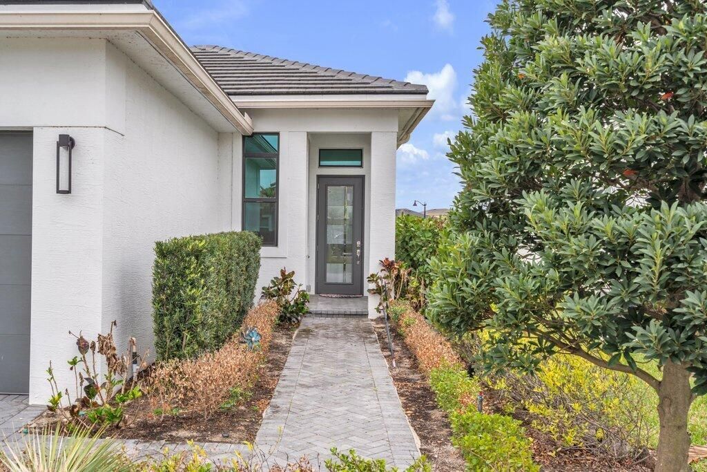 9399 SW Pepoli Way, Port Saint Lucie, FL 34987 Photo