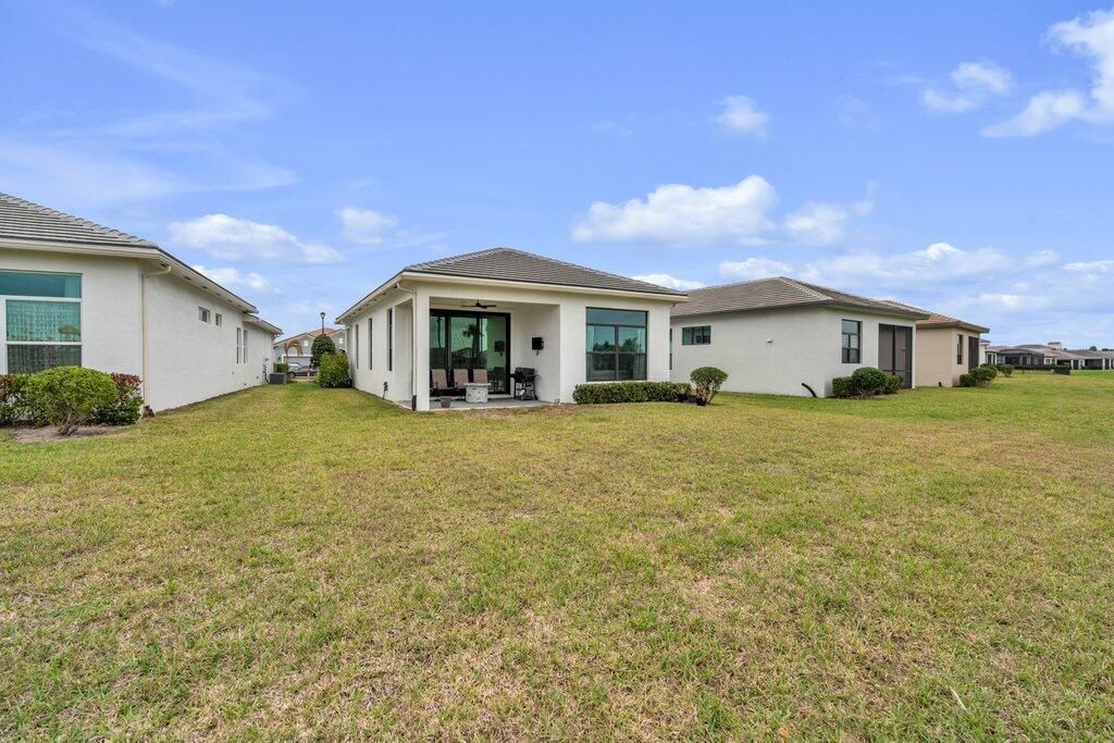 9399 SW Pepoli Way, Port Saint Lucie, FL 34987 Photo