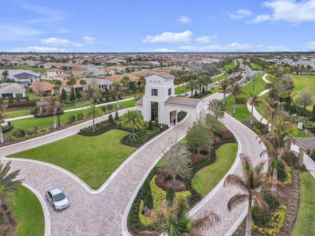 9399 SW Pepoli Way, Port Saint Lucie, FL 34987 Photo