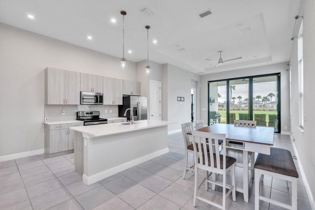 9399 SW Pepoli Way, Port Saint Lucie, FL 34987 Photo