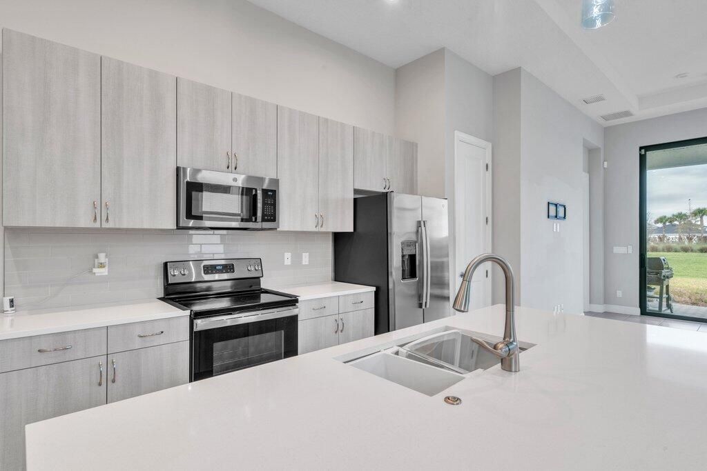 9399 SW Pepoli Way, Port Saint Lucie, FL 34987 Photo