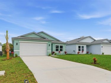 140 11TH AVENUE , OSTEEN, FL 32764