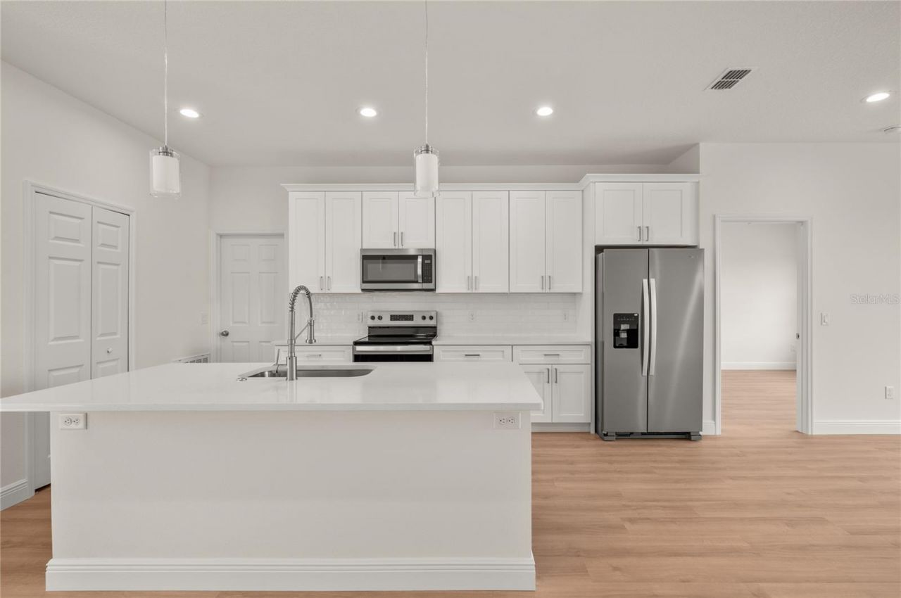 140 11th Avenue , Osteen, FL 32764 Photo