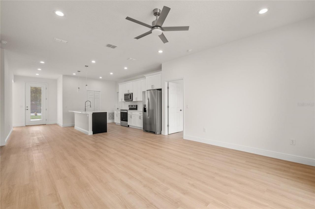 140 11th Avenue , Osteen, FL 32764 Photo