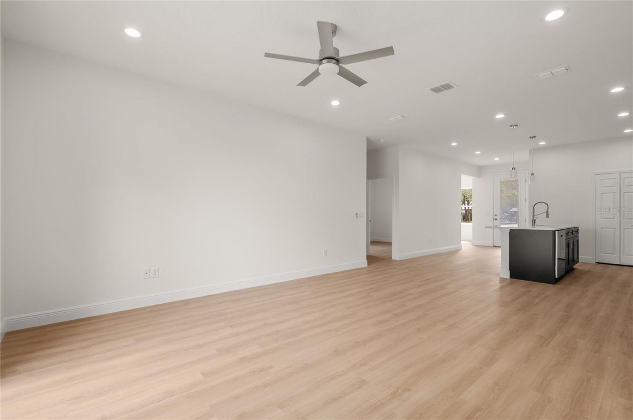 140 11th Avenue , Osteen, FL 32764 Photo