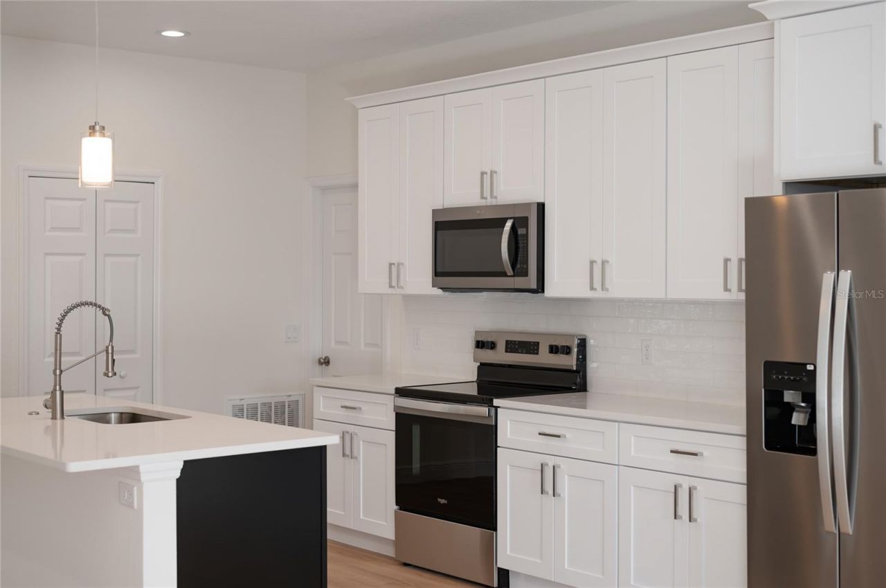 140 11th Avenue , Osteen, FL 32764 Photo