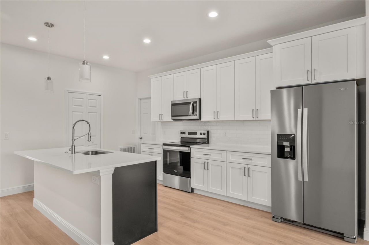 140 11th Avenue , Osteen, FL 32764 Photo