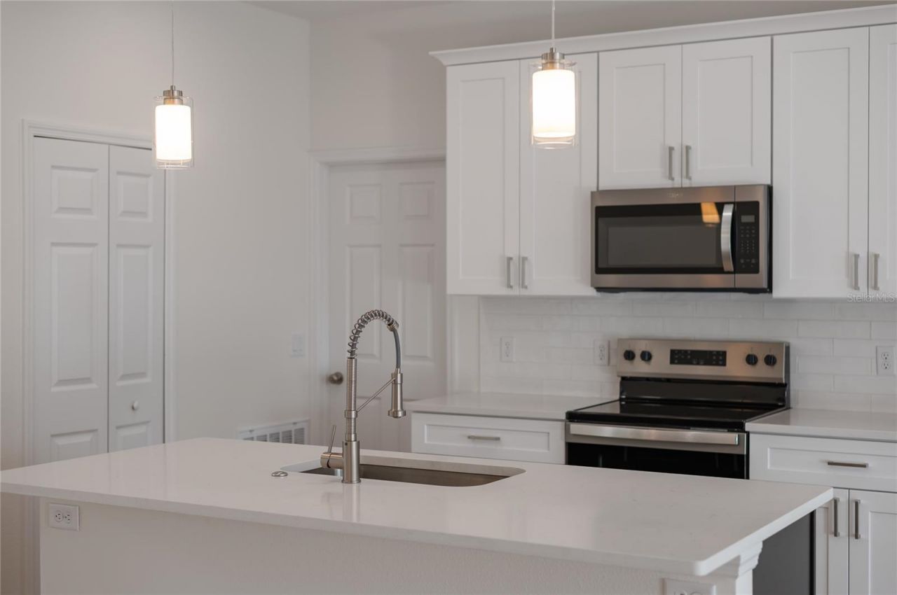 140 11th Avenue , Osteen, FL 32764 Photo