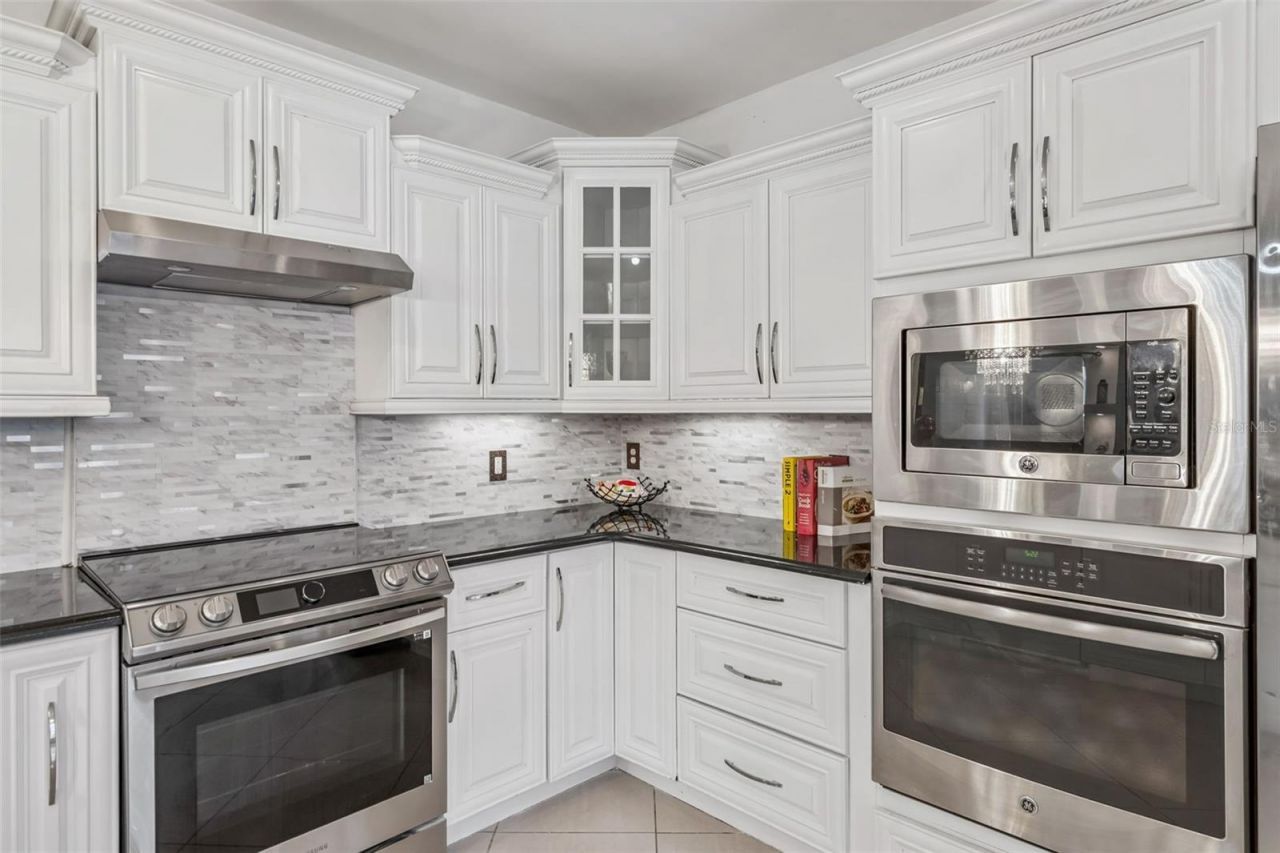 4547 Ficus Tree Road, Kissimmee, FL 34758 Photo