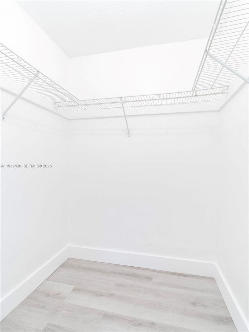 2020 Miami Rd, Unit B, Fort Lauderdale, FL 33316 Photo