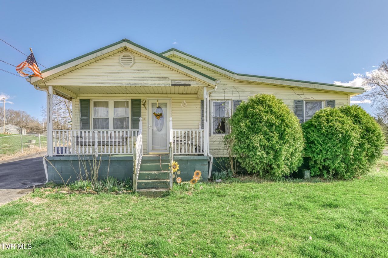 529 Jonesboro Road, Piney Flats, TN 37686 Main Photo