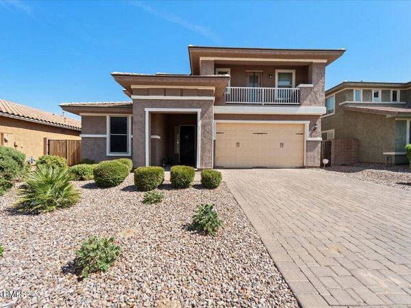 2430 E HAZELTINE Way, Gilbert, AZ 85298