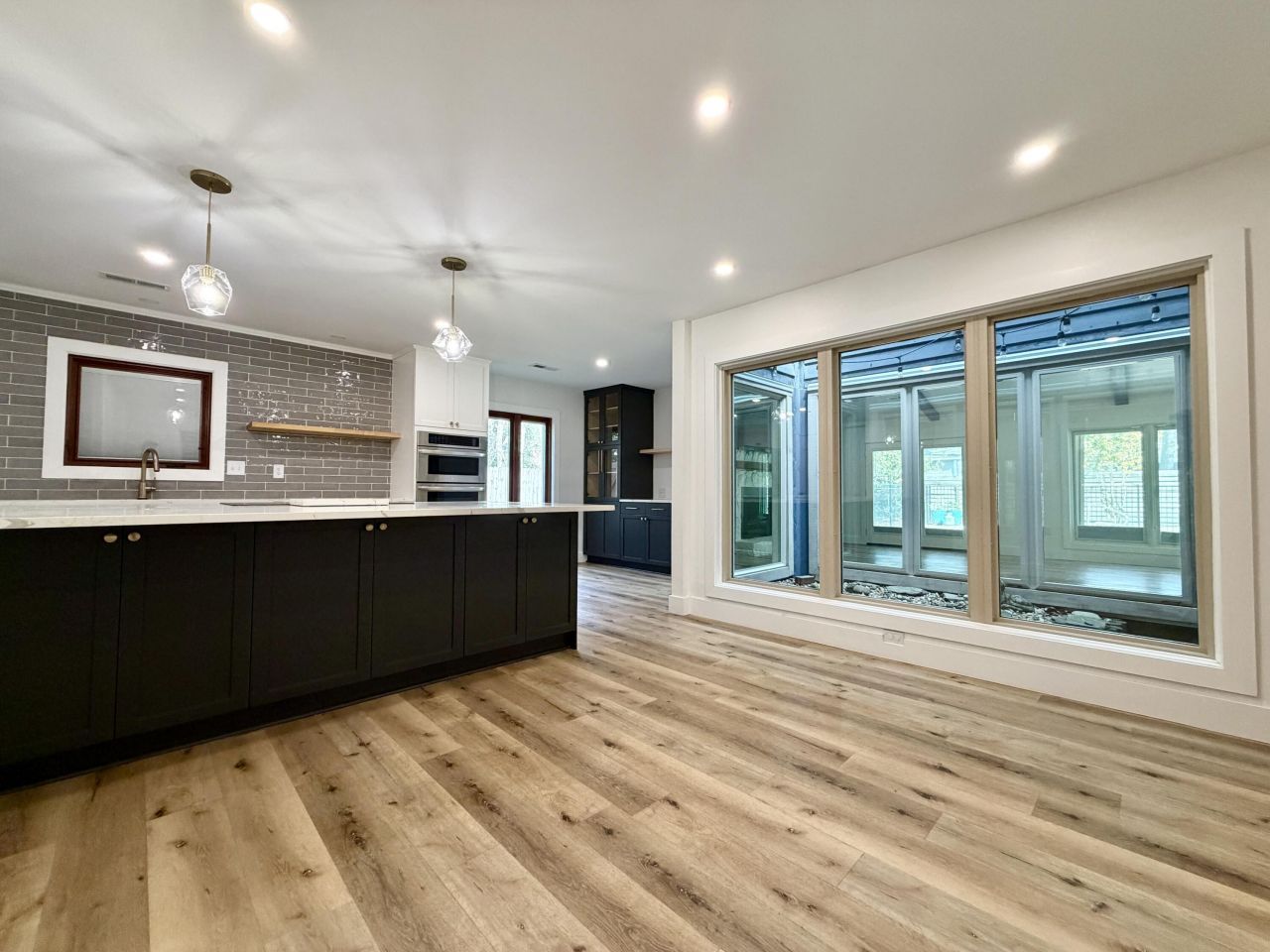 1128 Windsome Place Photo 14