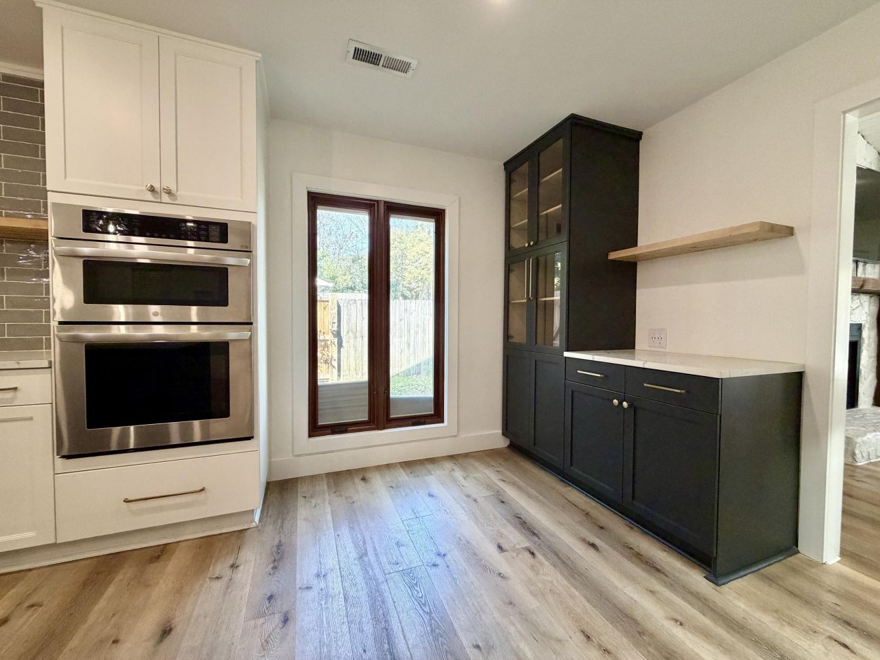 1128 Windsome Place Photo 18