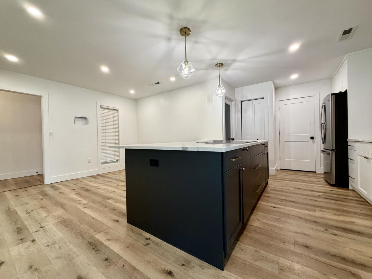 1128 Windsome Place Photo 19