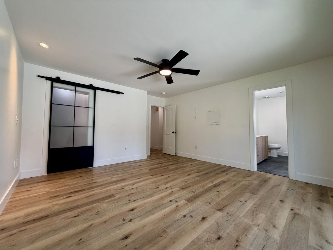 1128 Windsome Place Photo 29