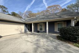 1128 Windsome Place photo 4