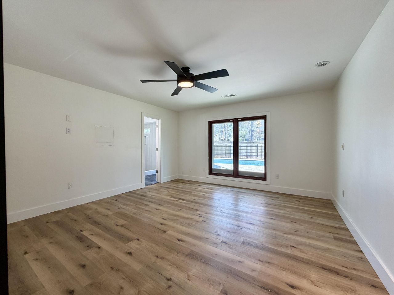 1128 Windsome Place Photo 32