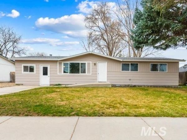 456 N School, Kuna, ID 83634