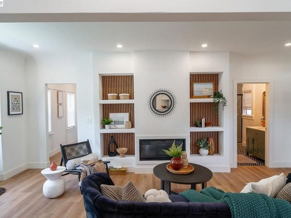 3708 Lyon Ave, Oakland, CA 94601