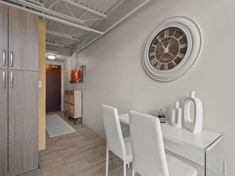 367 Auden Avenue, Unit 209, Columbus, OH 43215 Photo 20