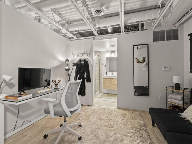 367 Auden Avenue, Unit 209, Columbus, OH 43215 Photo 21