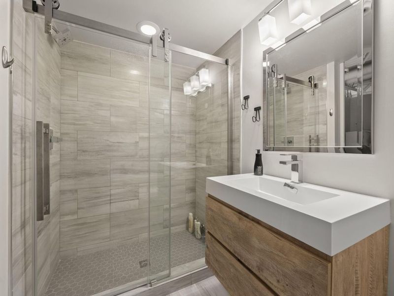 367 Auden Avenue, Unit 209, Columbus, OH 43215 Photo 23