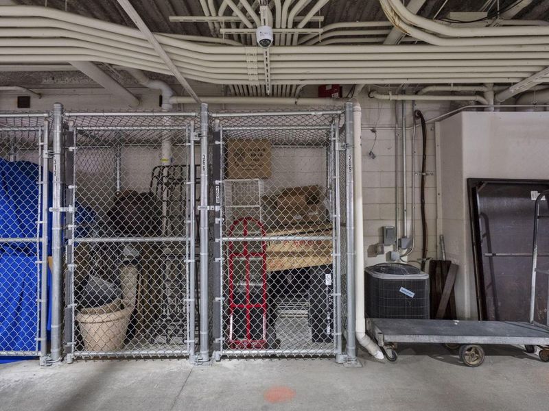 367 Auden Avenue, Unit 209, Columbus, OH 43215 Photo 29