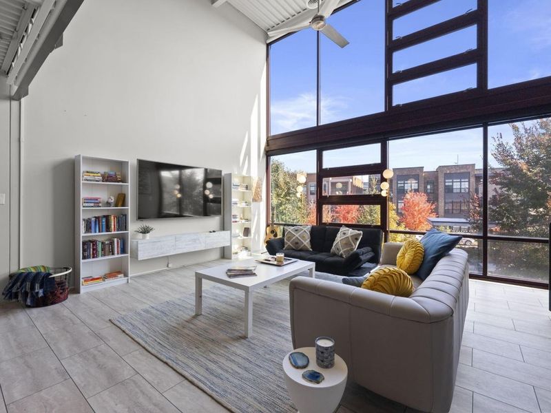 367 Auden Avenue, Unit 209, Columbus, OH 43215 Photo 4