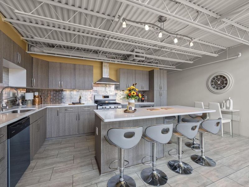 367 Auden Avenue, Unit 209, Columbus, OH 43215 Photo 9