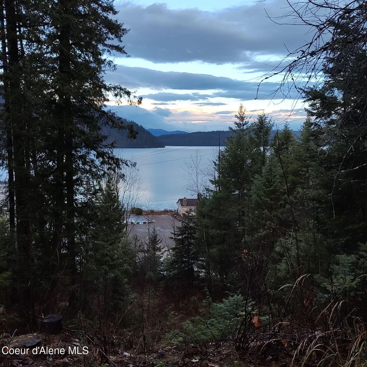 476 Clinton Ave  primary photo