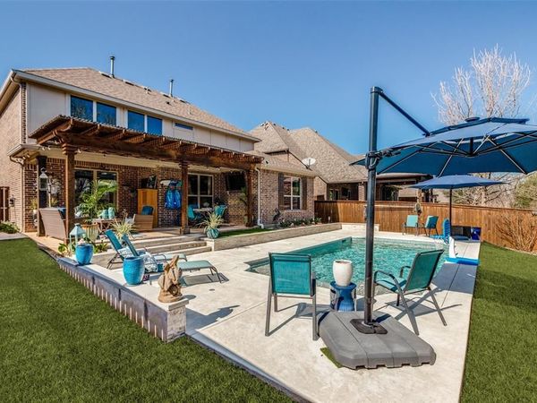 813 Spring Falls Drive, McKinney, TX 75071