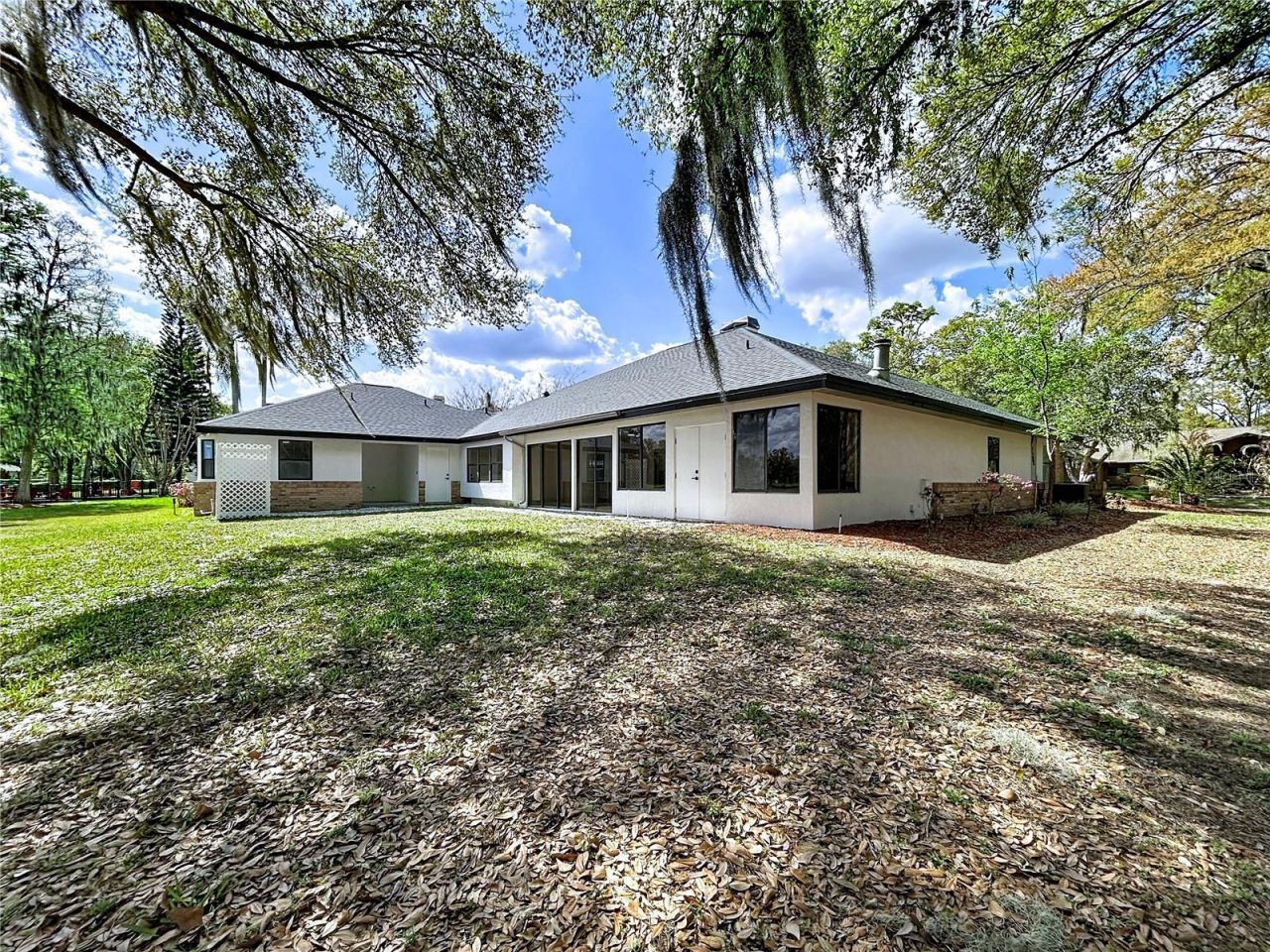 2881 Hammock Drive, Plant City, FL 33566 Photo