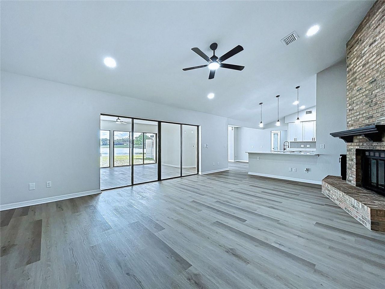 2881 Hammock Drive, Plant City, FL 33566 Photo