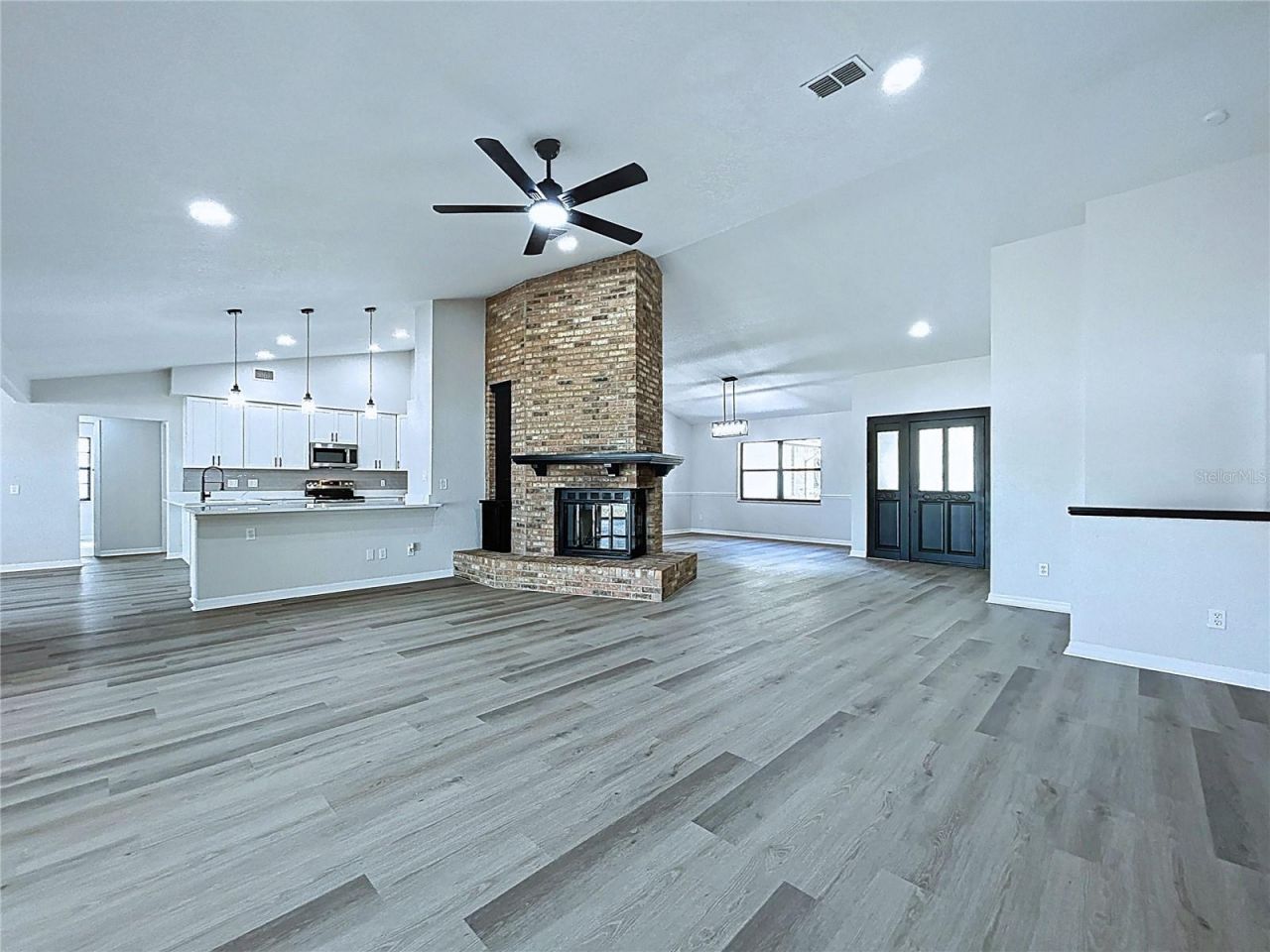 2881 Hammock Drive, Plant City, FL 33566 Photo