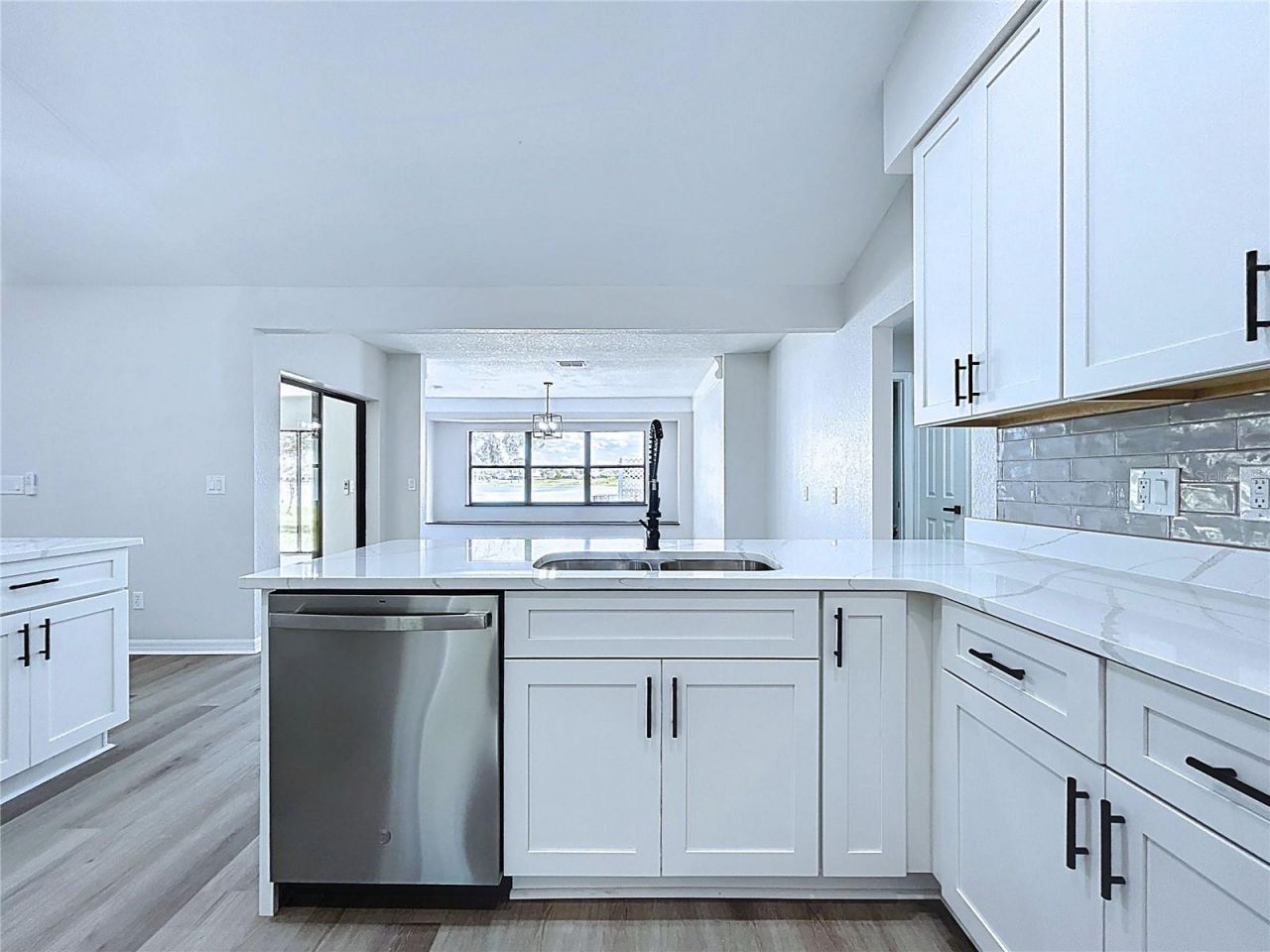 2881 Hammock Drive, Plant City, FL 33566 Photo