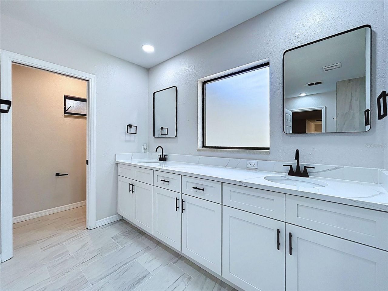 2881 Hammock Drive, Plant City, FL 33566 Photo