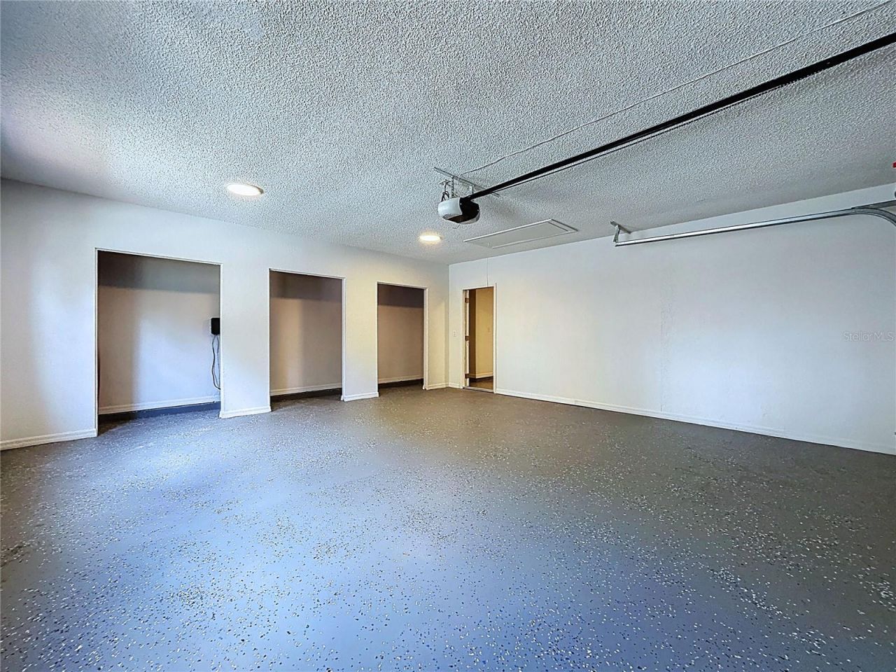 2881 Hammock Drive, Plant City, FL 33566 Photo