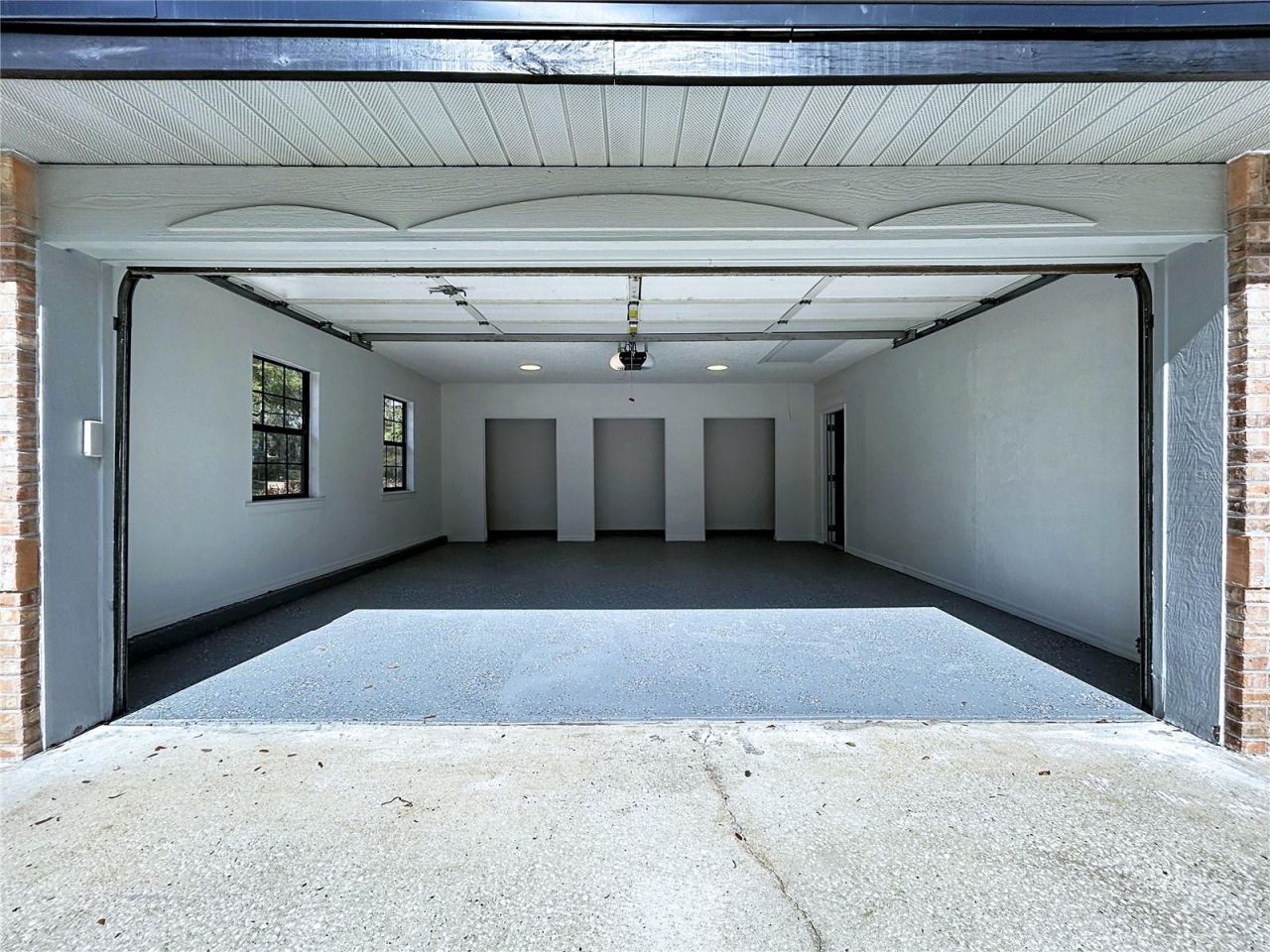 2881 Hammock Drive, Plant City, FL 33566 Photo